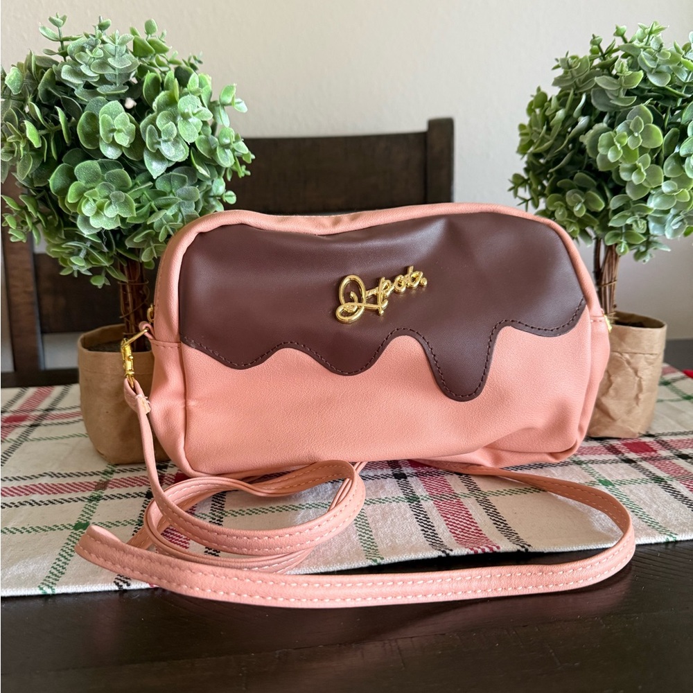 Q-pot Y2K Melty Chocolate Crossbody Pink and Brown Women's Bag